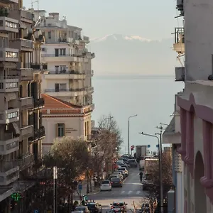 houseloft-cityview-hagia-sophia.hotels-of-thessaloniki.com/